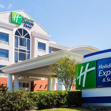Holiday Inn Express Hotel & Suites Tampa-Fairgrounds-Casino By Ihg Exterior photo